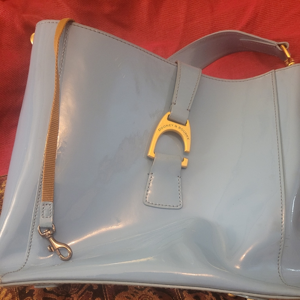 Sky blue patent leather dooney and Bourne shoulder bag